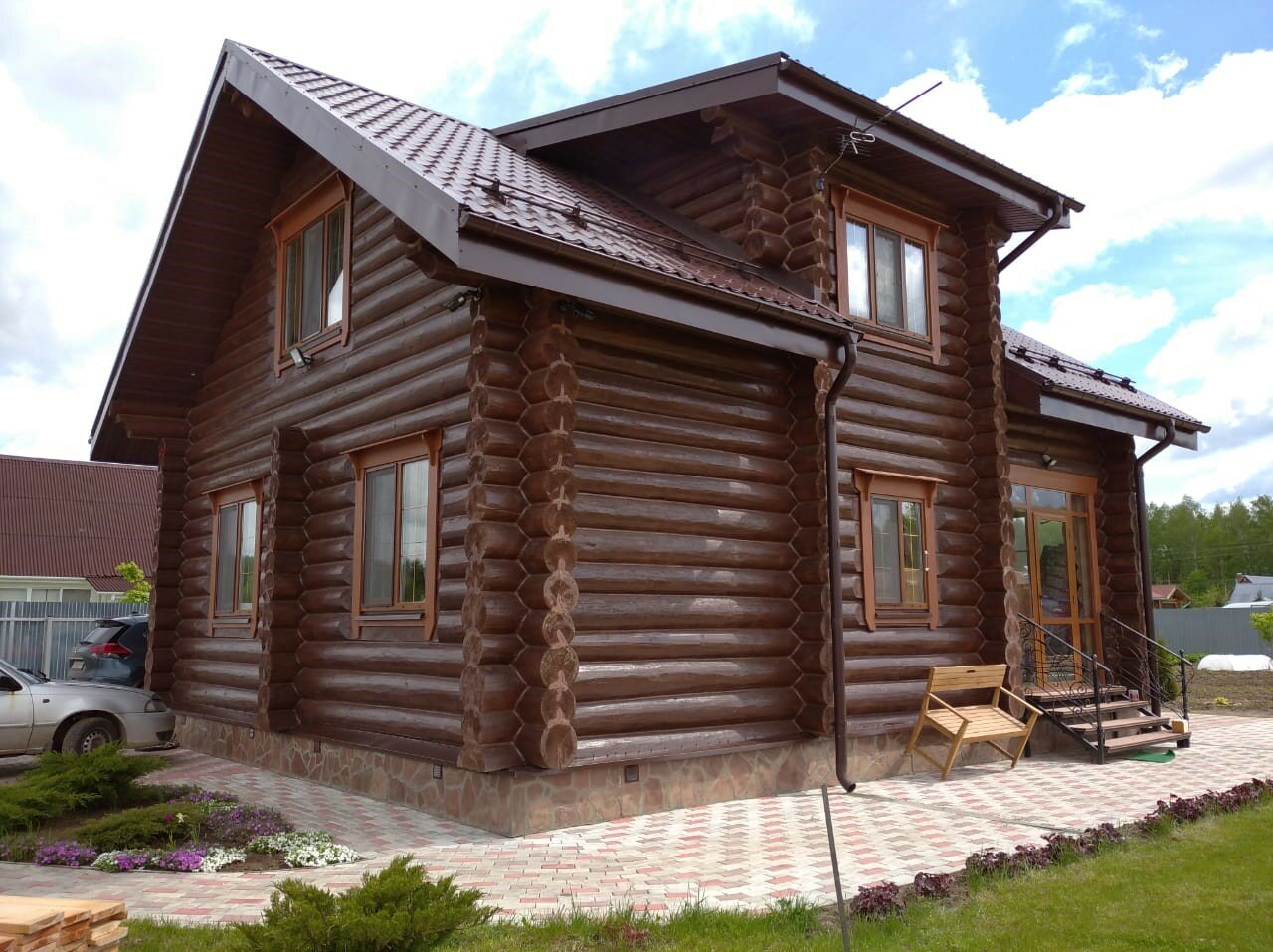 дома из оцилиндрованного бревна, дом из оцилиндрованного бревна, тиккурила 5062 оцилиндрованного бревна, бревенчатые дома, сруб дом