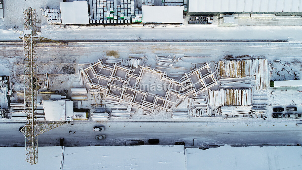 Строительство сруба из бревна