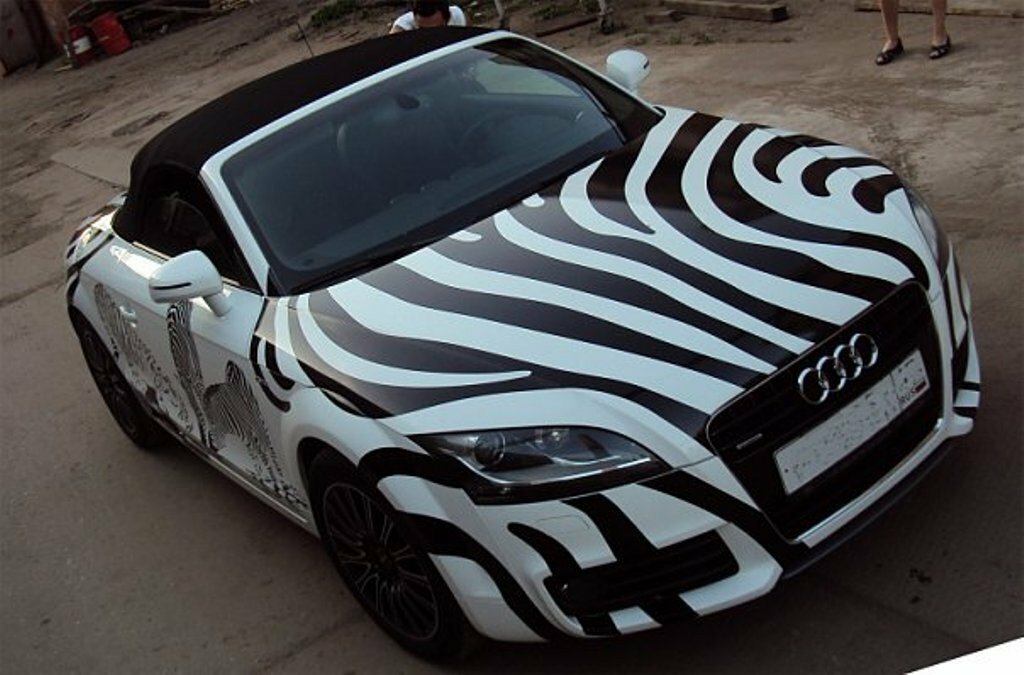 Оклейка автомобиля виниловой пленкой