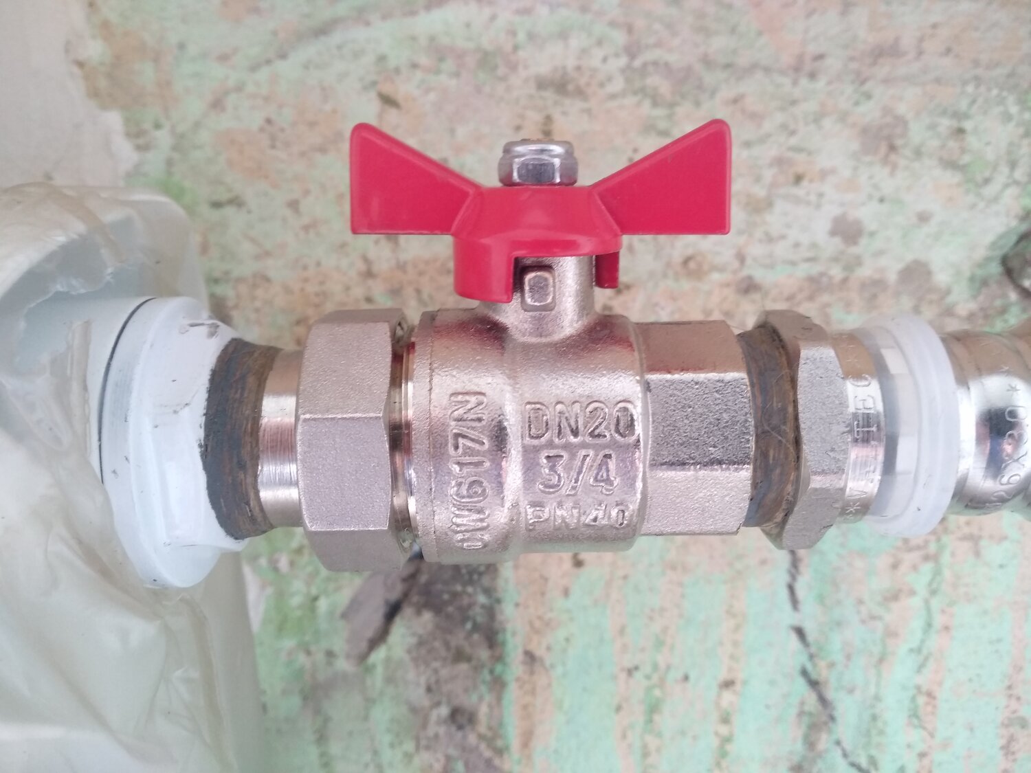 кран шаровый с американкой 3/4 valtec, опломбировать кран шаровый, шаровый кран на батарее, кран шаровый с полусгоном 1/2, кран шаровый американка 1/2 валтек
