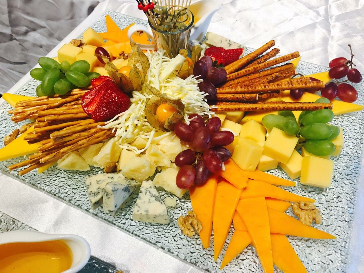еда, фруктовый стол на свадьбу, закуска, фруктовое крудите, кулинарное искусство