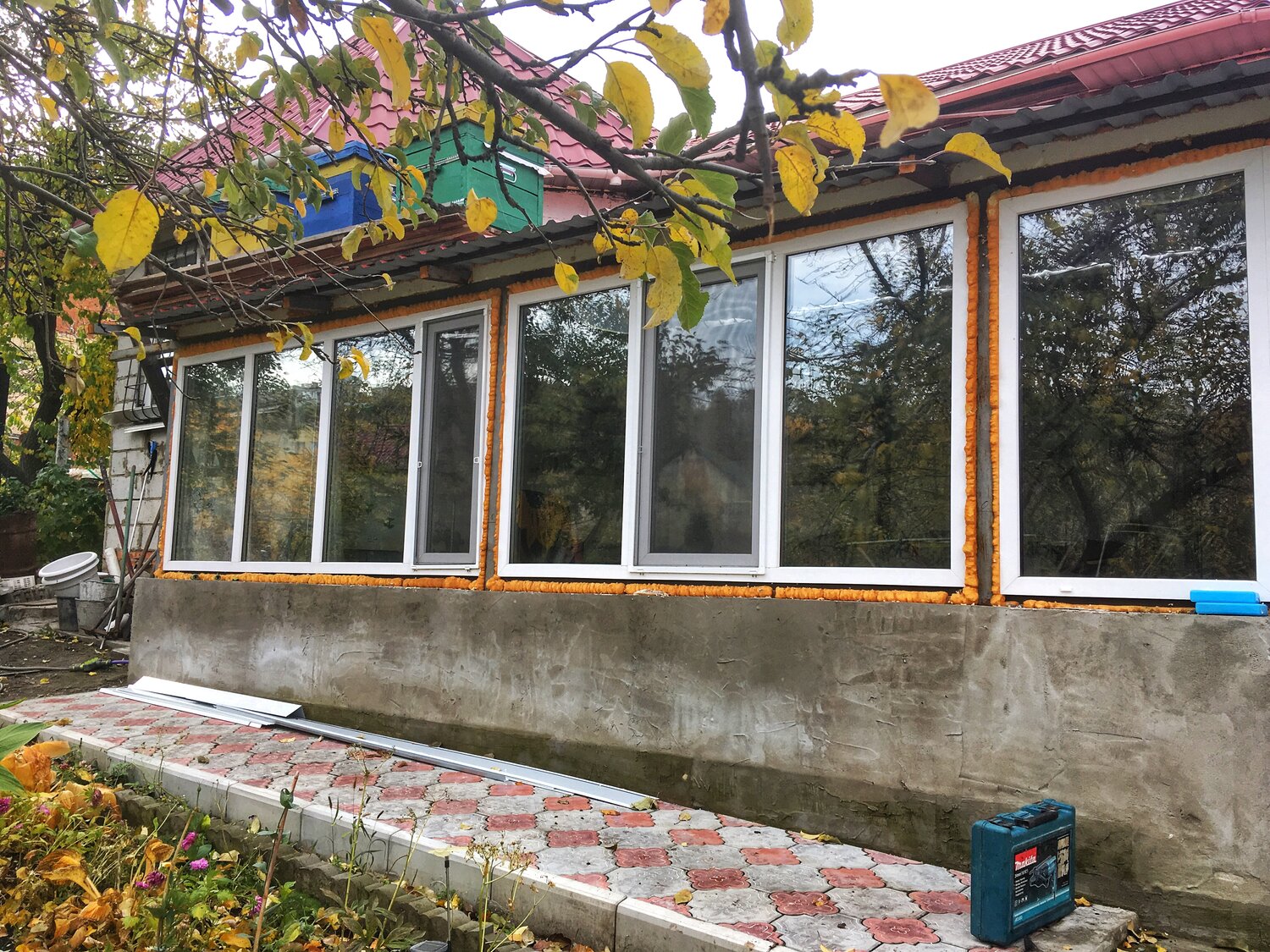 веранда, веранда из пластиковых, дом, загородный дом, окна