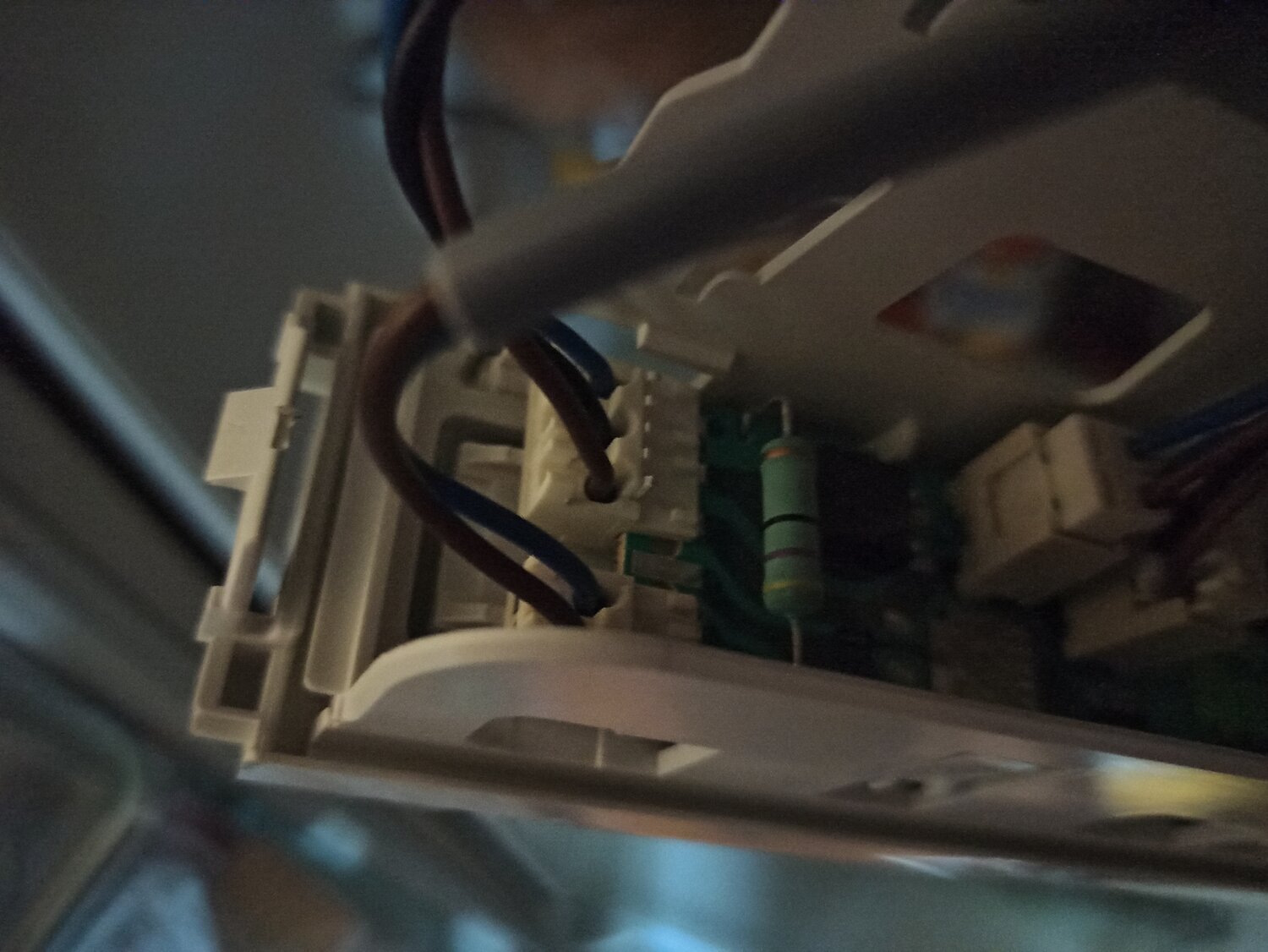 провод питания дальнего света пежо 407, подключение термостата к vitopend 100w, бытовая техника, электрические разъемы в ногах тойота королла 150 кузов, разъем с104 лачетти