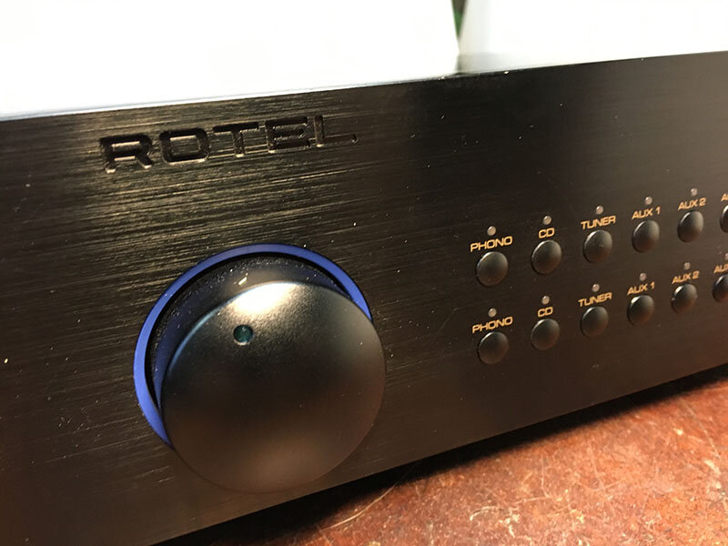 усилитель rotel ra-1570, предварительный усилитель rotel rc-1570, rotel rc 1572, rotel 1592, rotel