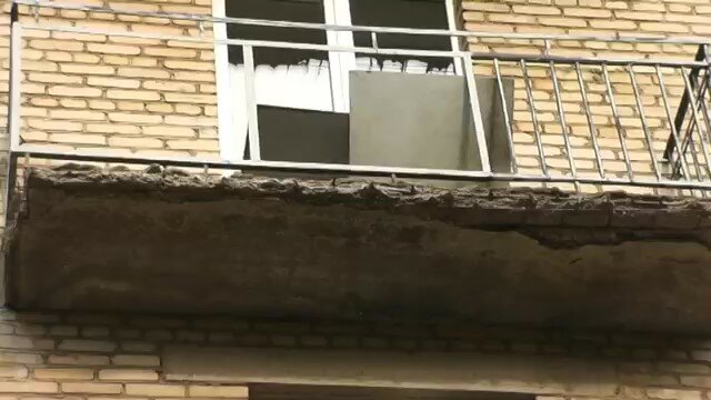 разрушение балконной плиты, укрепление балконной плиты в хрущевке, капремонт балконной плиты, балкон, балконная плита разрушается