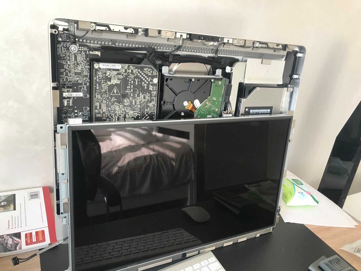 корпус imac 21.5 2010 в разбор, техника, разбор моноблока imac 2007, imac 21.5 2011 inside, система охлаждения imac 27