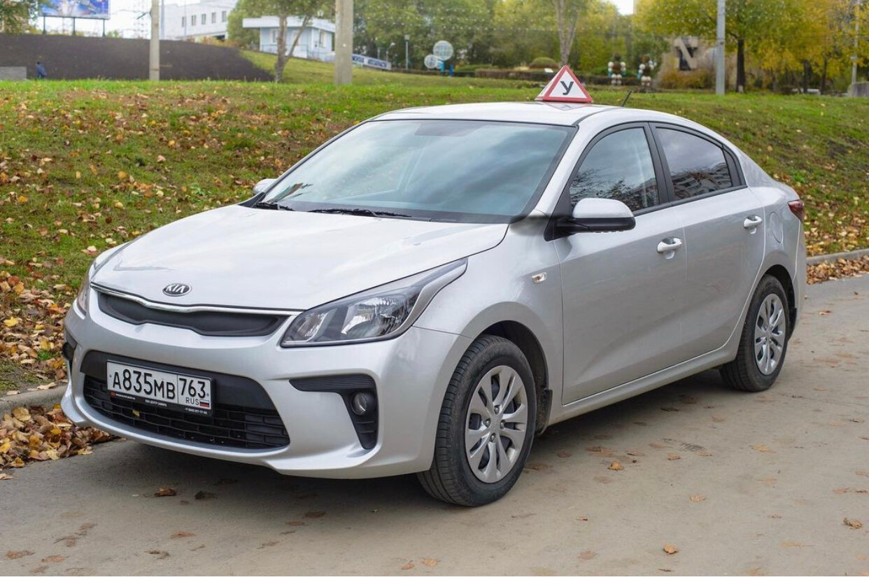 kia rio, киа рио 2017 максимальная комплектация седан, kia rio 2017 седан, kia rio 2017 белый, Hyundai Veloster