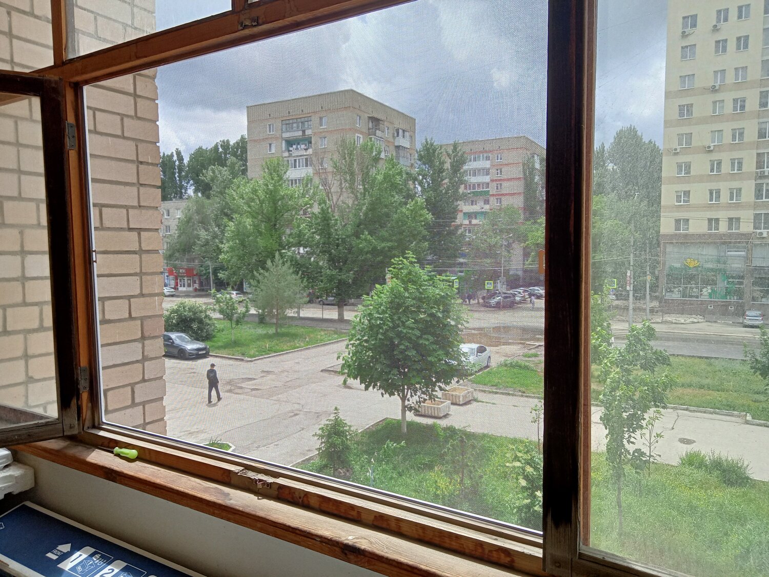 окно, из окна, окна домов, вид из окна, балконы