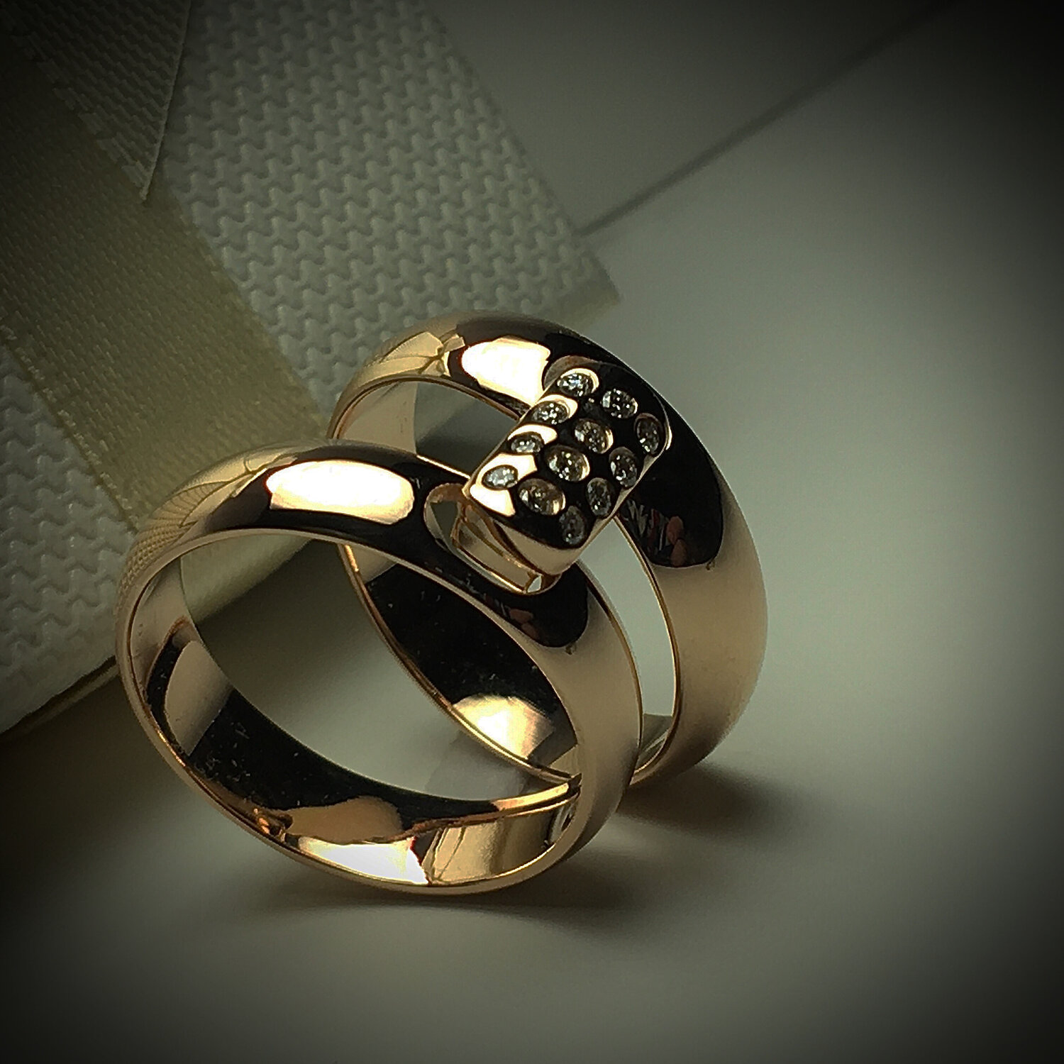 парные обручальные кольца, модные обручальные кольца, обручальные кольца парные с узорами, обручальные кольца парные 585, дизайн ювелирных изделий