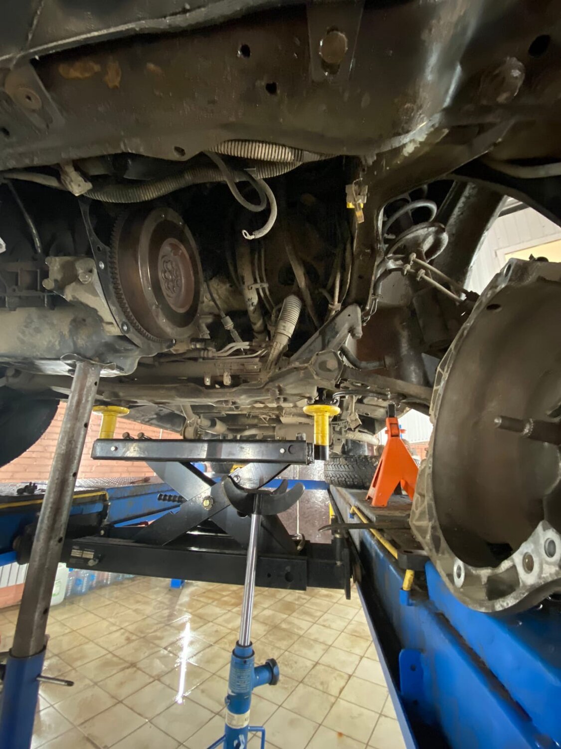 ремонт подвески, передняя подвеска, подвеска, at175 задняя подвеска, задняя подвеска