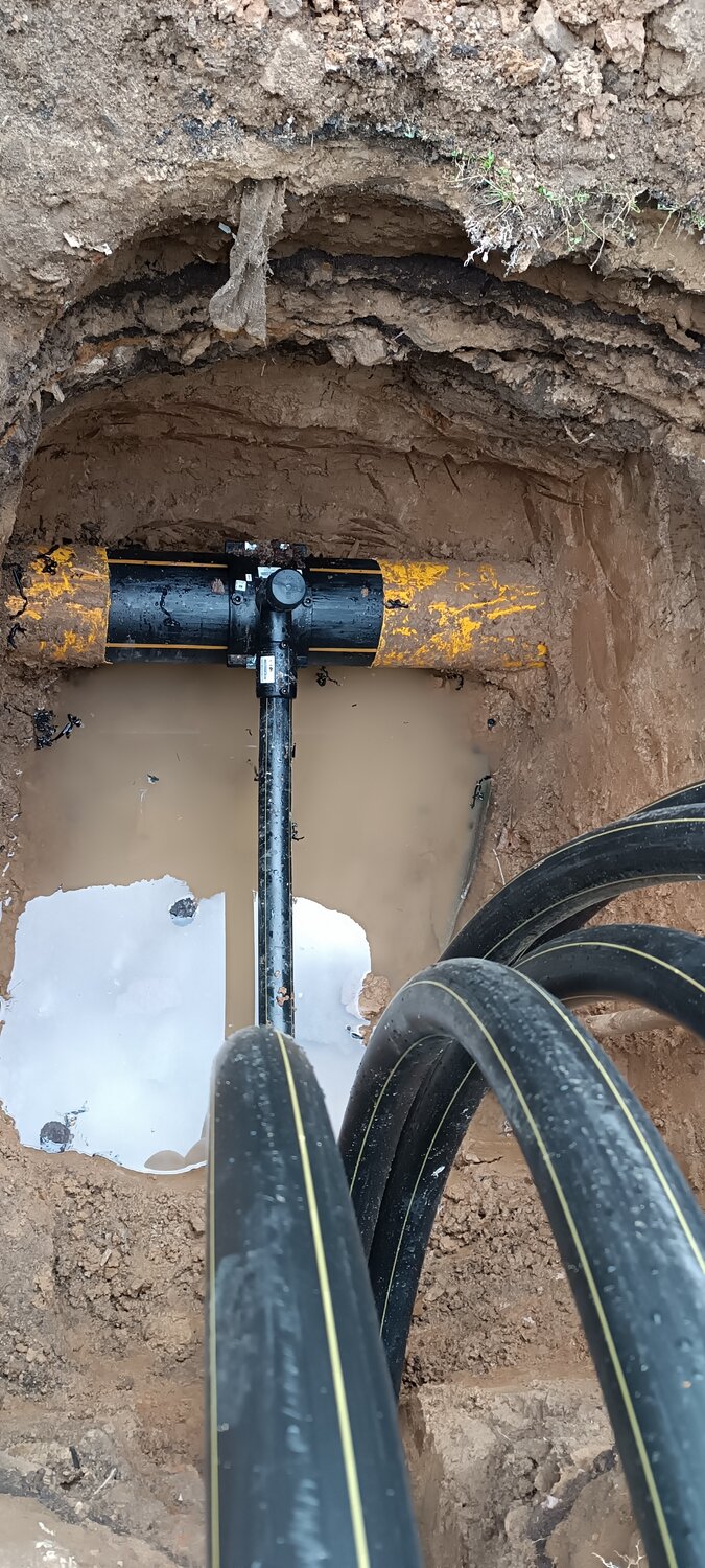 монтаж трубопровода, врезка в трубопровод, механическое повреждение газопровода, полиэтиленовый газопровод, подземный газопровод