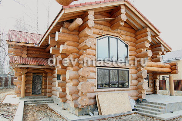 Строительство сруба из бревна