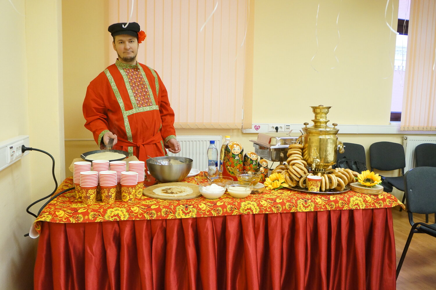фестиваль русской кухни, украшение стола в русском народном стиле, фуршет в казачьем стиле, декор стола на масленицу, чайная станция в русском стиле