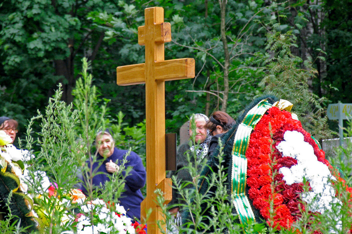 похороны, лужков могила на новодевичьем кладбище, могила михаила евдокимова, могила, осин могила троекуровское кладбище