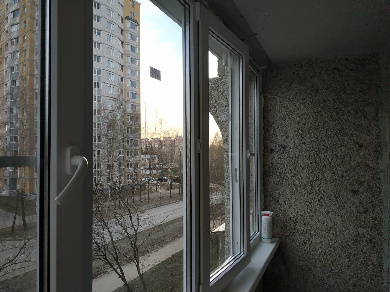 лоджия, остекление лоджии 3 метра, оконный континент остекление и отделка балкона, остекление балконов и лоджий, остекление балкона рехау