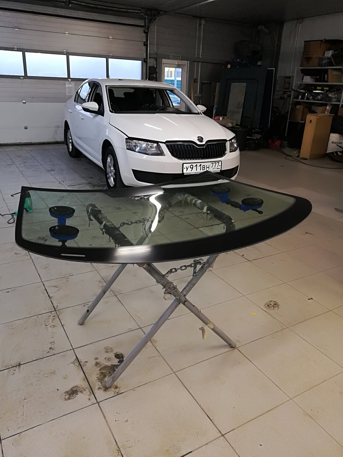 автостекло кунцево, автомобиль, авто, автостекло, стол на лобовом стекле