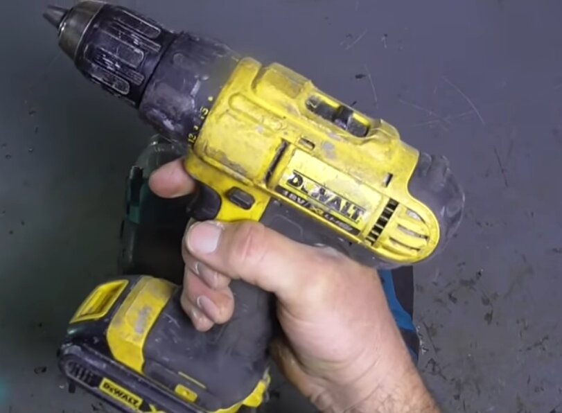 ударная аккумуляторная дрель-шуруповерт stanley sch201d2k 45 н·м, аккумуляторная дрель-шуруповерт dewalt dw907k2a 20 н·м, stanley шуруповерт 18v, редуктор на девольт шуруповерт 771, dewalt dcd771d2