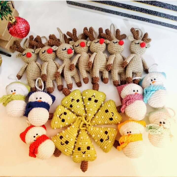 вязаные игрушки, небольшие вязаные игрушки, вязаные новогодние игрушки, игрушка амигуруми, амигуруми