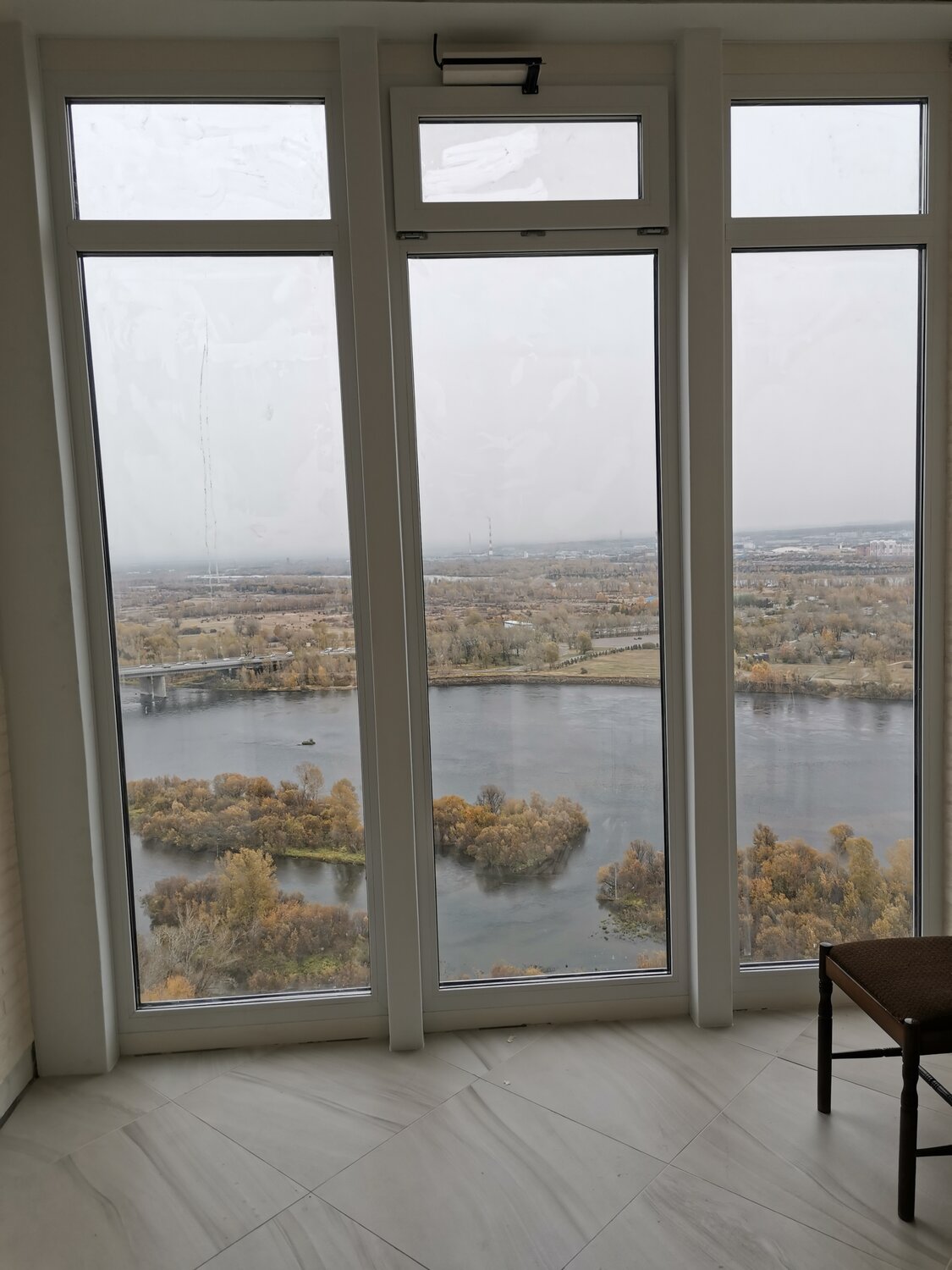 панорамные окна, окно, панорамные окна на лоджии совмещенной с, панорамные окна вид с улицы, окна лоджии