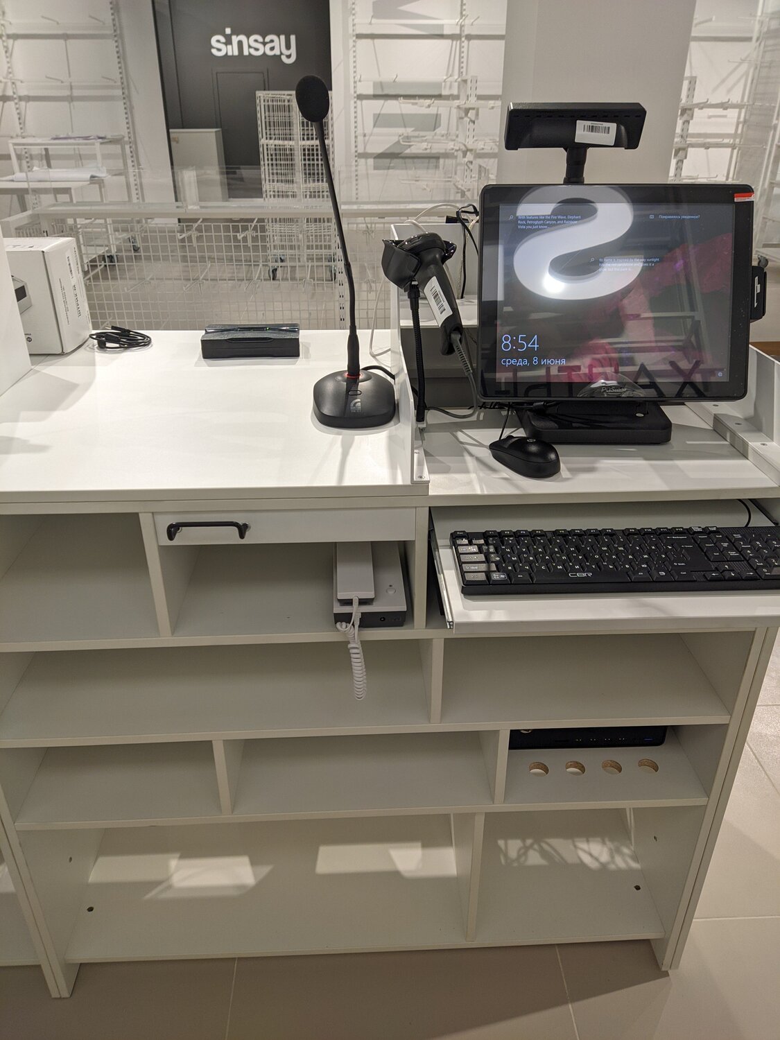стол кассира, ikea компьютерный стол micke, кассовый стол, мебель для лаборатории, компьютерные столы икеа