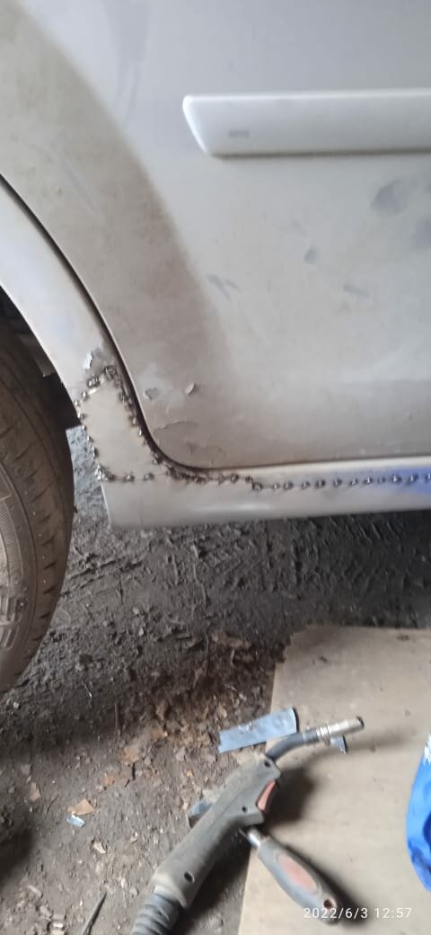 замена порогов, пороги для kia cerato 2, ржавые пороги, ржавые накладки порогов фф2, пороги машины
