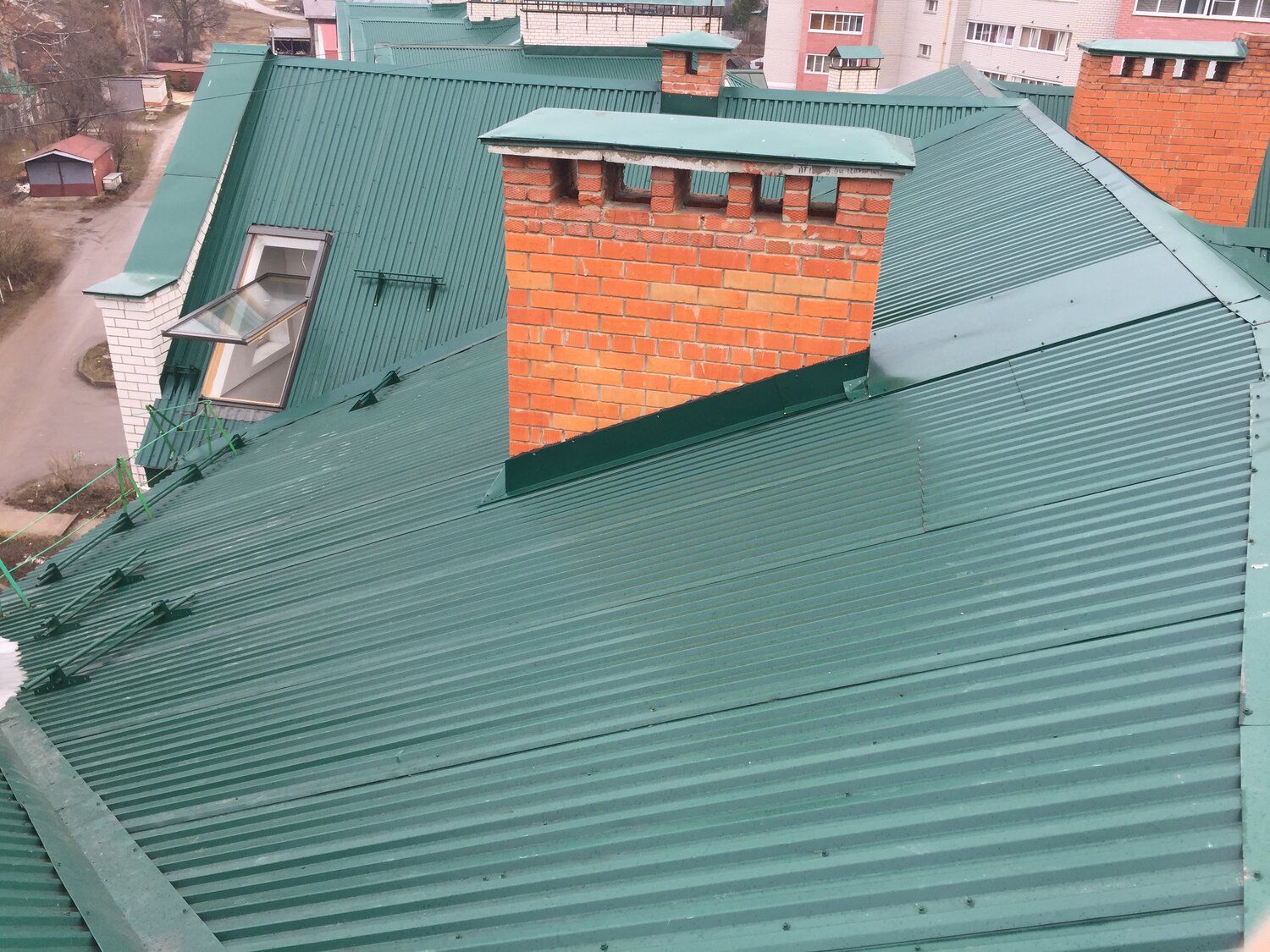 ral 6002 фальцевая кровля, кровля, фальцевая кровля зеленая, фальцевая кровля 6020, патинированная медь фальцевая кровля