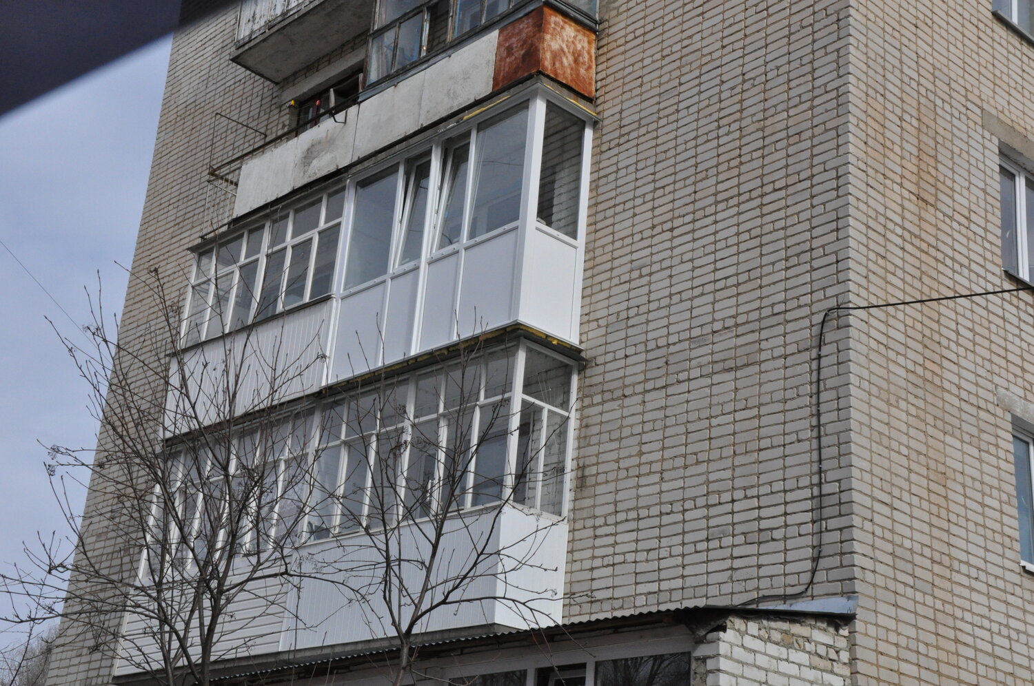 балкон, остекление балконов и лоджий, лоджия, остекление балкона на 5 этаже хрущевки, хрущевка балкон без остекления