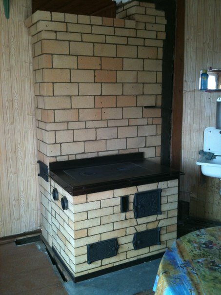 печь отопительно-варочная кирпичная кузнецова, печник, отопительная кирпичная печь 100кв, печи и камины, угольная печь для дома из кирпича