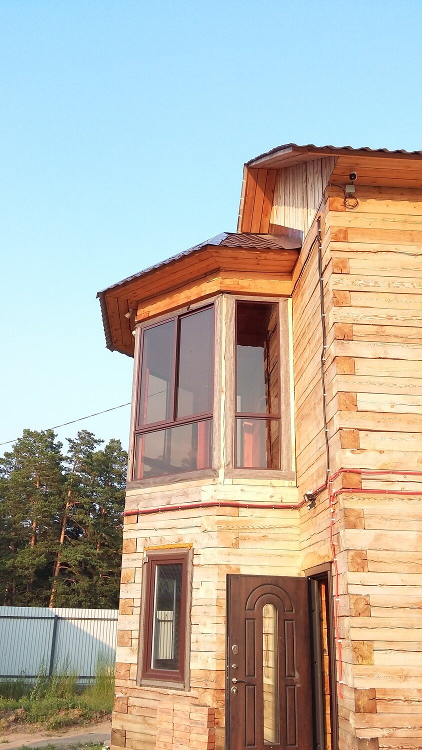 дом, эркер, облицовка эркера, дача, домик с эркером в дагестанском камне