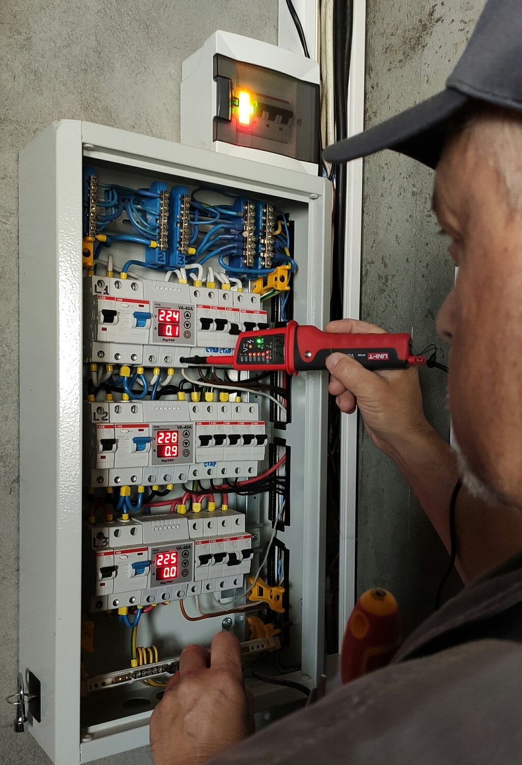 услуги электрика электрощит, электрика дома, электромонтаж, электромонтажные работы, электрика и слаботочка