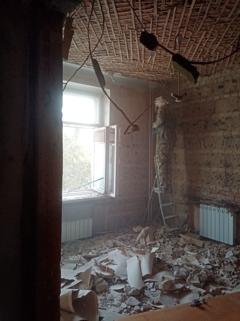 демонтажные работы, снос стен в ванной комнате панельного дома птичное ул. лесная, квартира, демонтаж стен в хрущевке, заброшенный дом