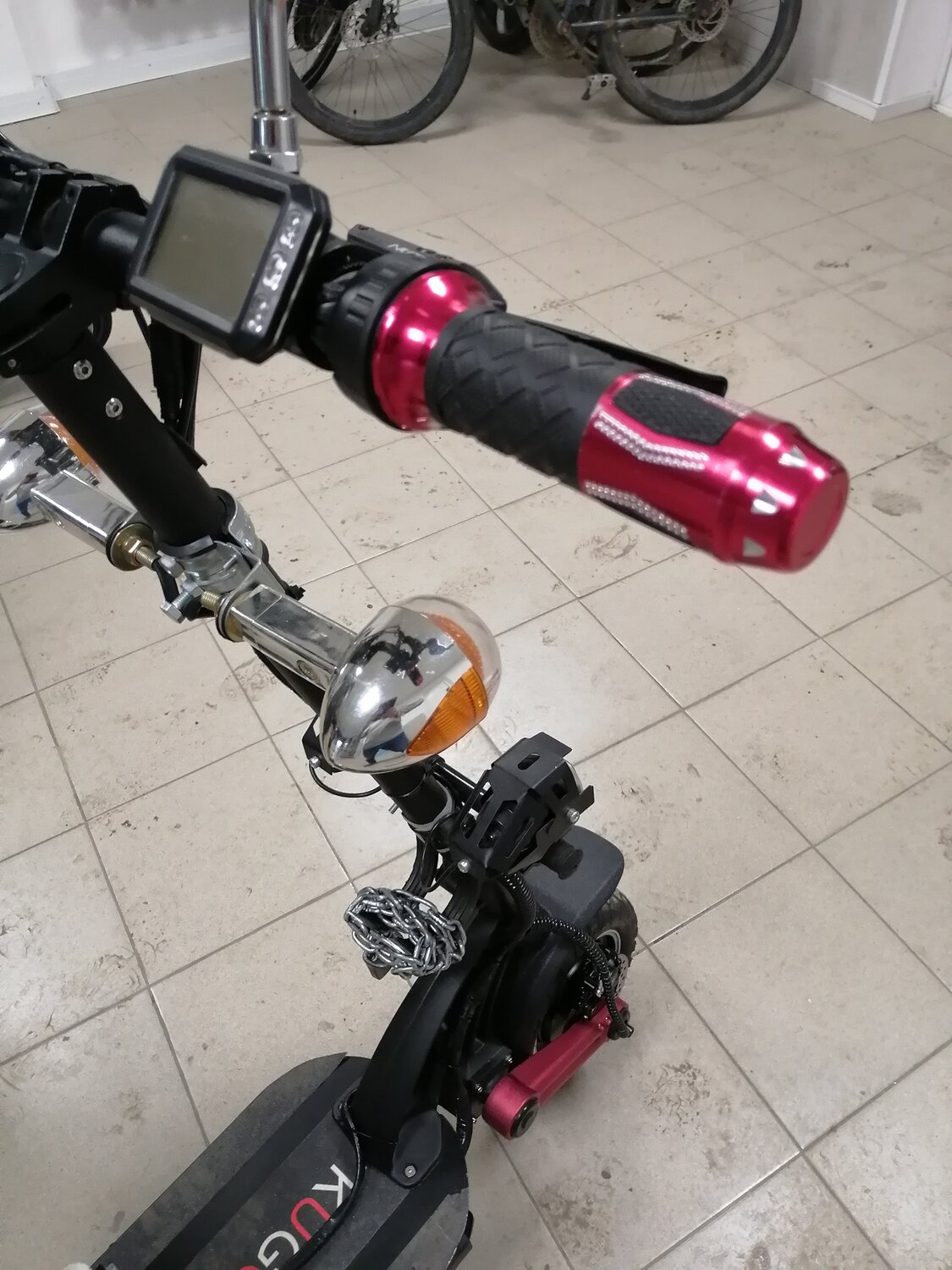 электросамокат, электросамокат xboard, на велосипеде, электрический велосипед, электросамокат захбоард зевс