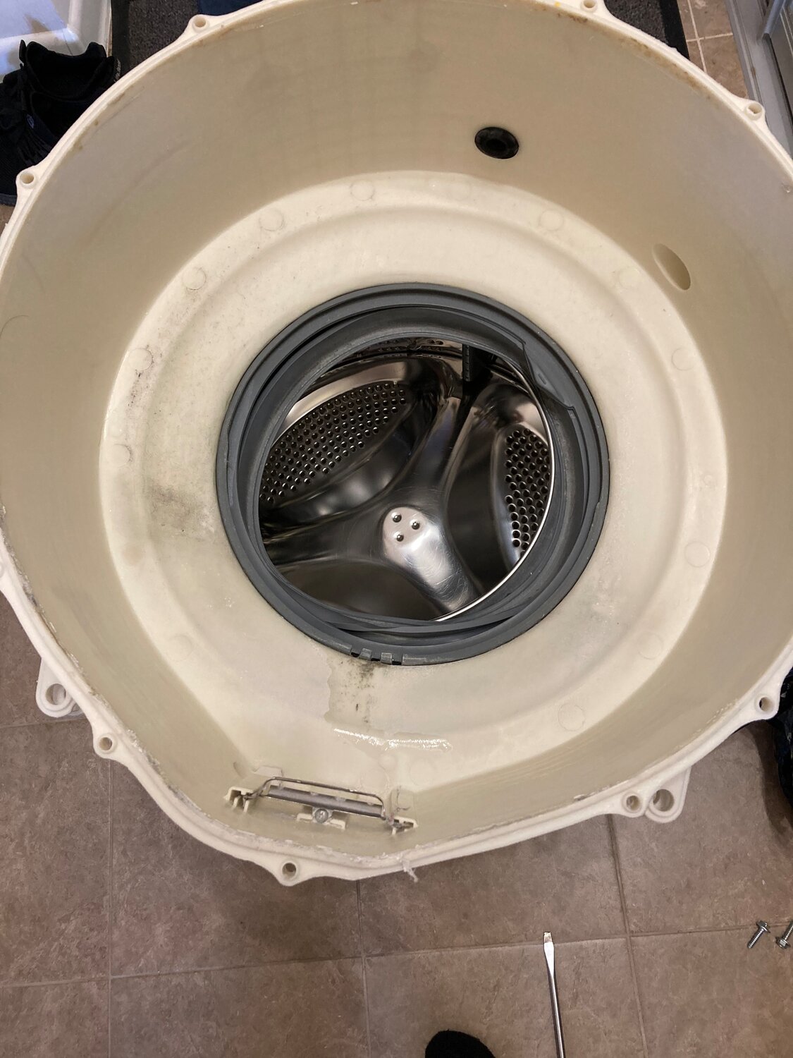 бак стиральной машины wfli2440eu/18fd8706 701078, бак стиральной машины electrolux, стиральная машина, ход поинд6013 бак стиральной машины, неразборный бак стиральной bosch