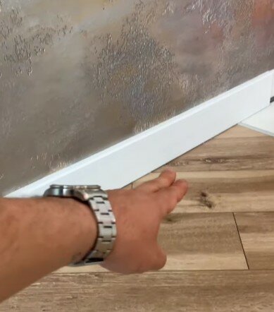 плинтус, плинтус на пол, плинтуса напольные, пластиковый плинтус, алюминиевый плинтус