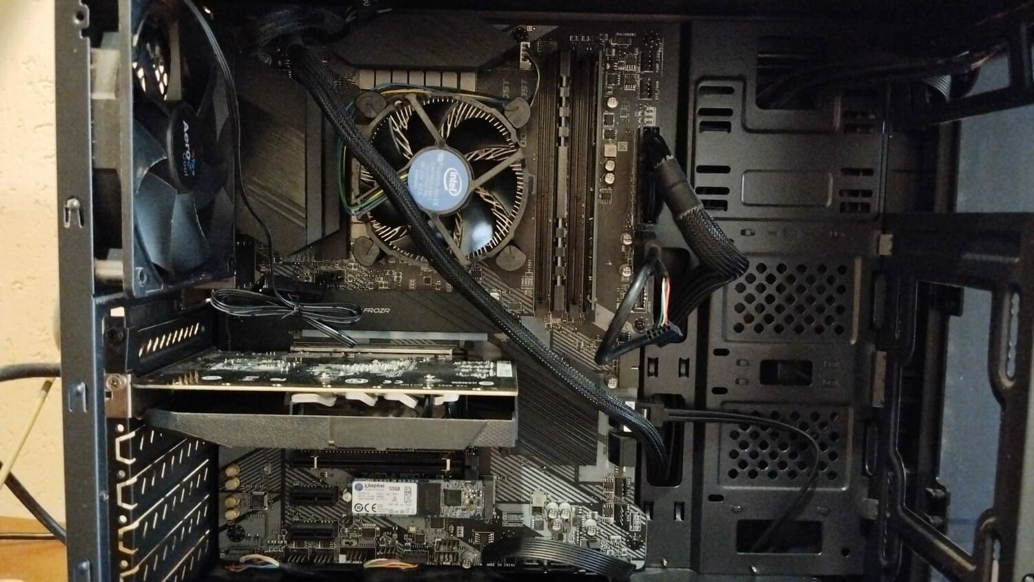 компьютерные комплектующие, комплектующие пк, компьютер, компьютер сборка, системного блока