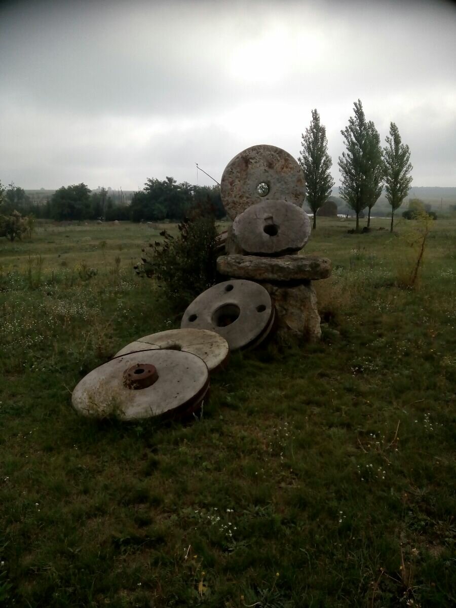 жернов, тяжелый жернов, мельничный жернов, жернова для мельницы, жернова джурдженей