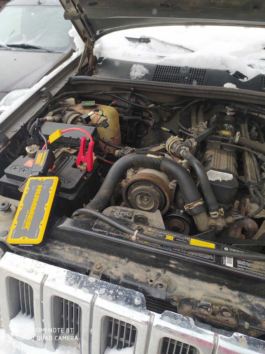 jeep cherokee 4.0 мт, 1993 моторный отсек, шевроле блейзер 1992 года подкапотное пространство, ниссан террано 1993 двигатель, nissan патфайндер подкапотное пространство, jeep grand cherokee 5.9 двигатель