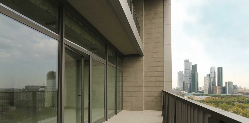 жилой комплекс, холодное остекление лоджий алюминиевым профилем, окна, квартира, новые дома