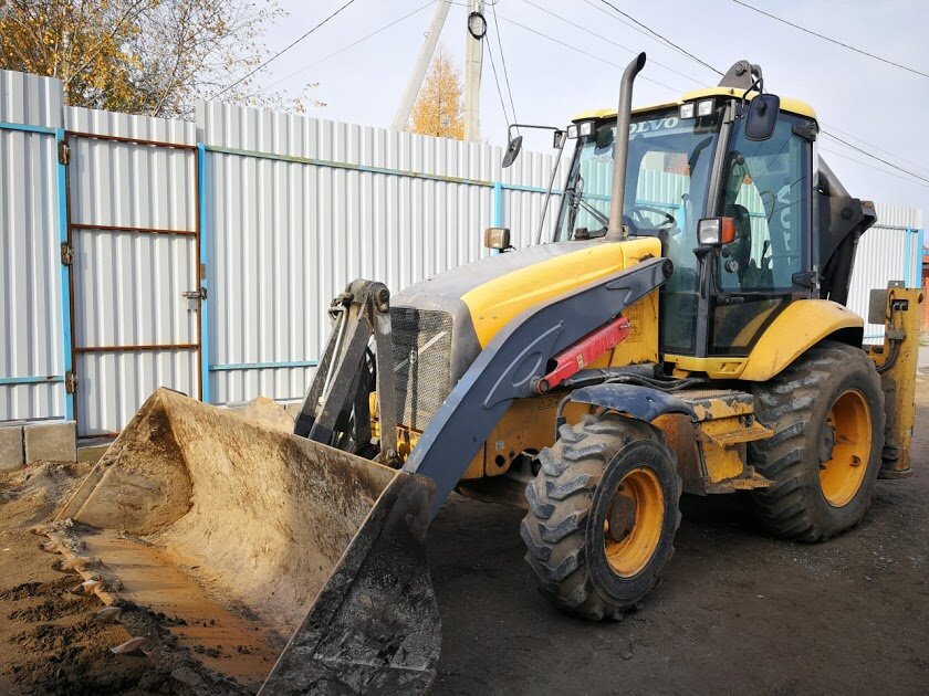 экскаватор погрузчик jcb, экскаватор-погрузчик сат-422е, экскаватор погрузчик дэн 300, экскаватор погрузчик катерпиллер равноколесник, экскаватор-погрузчик volvo bl71b