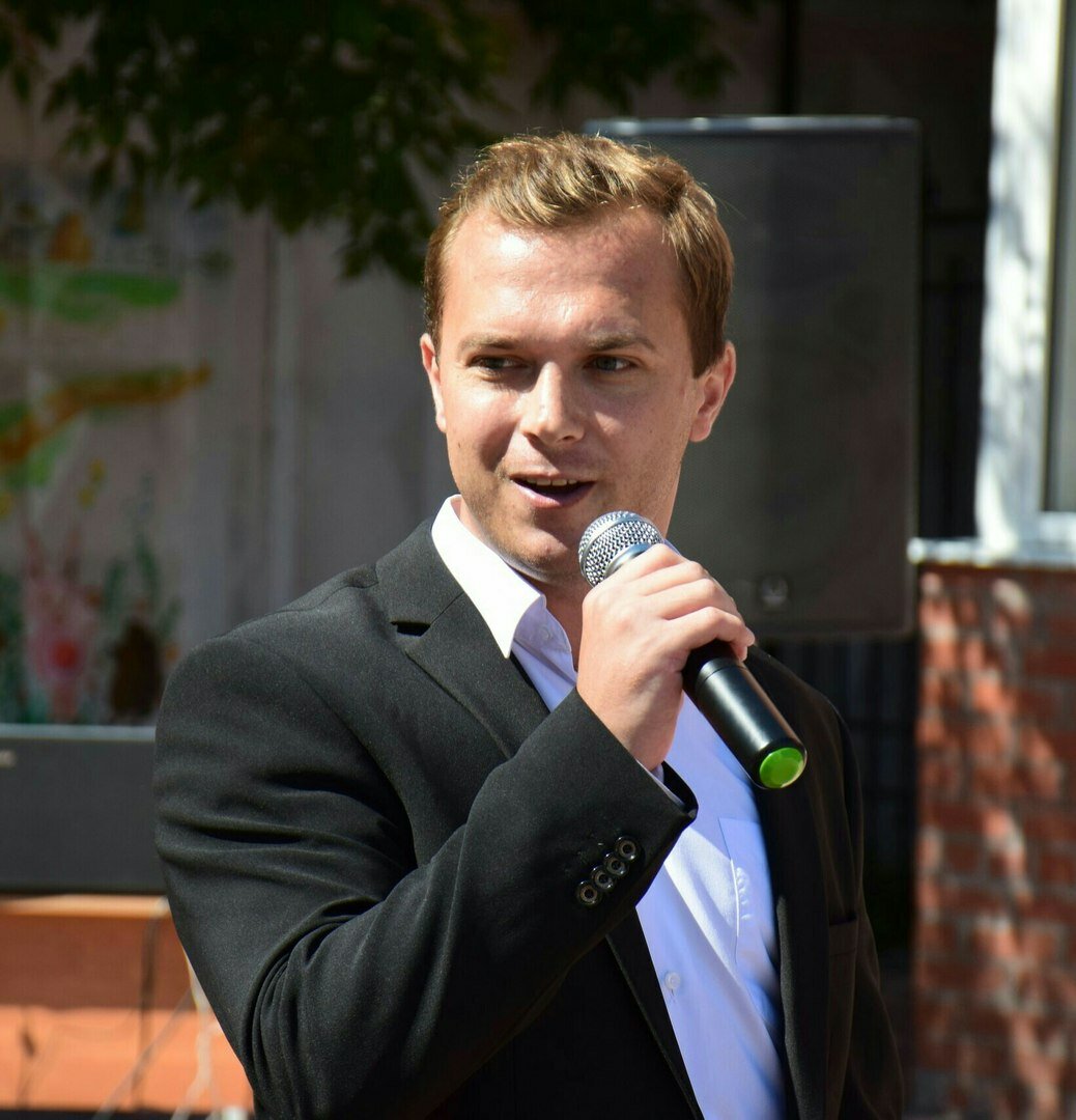 Денис Веселов