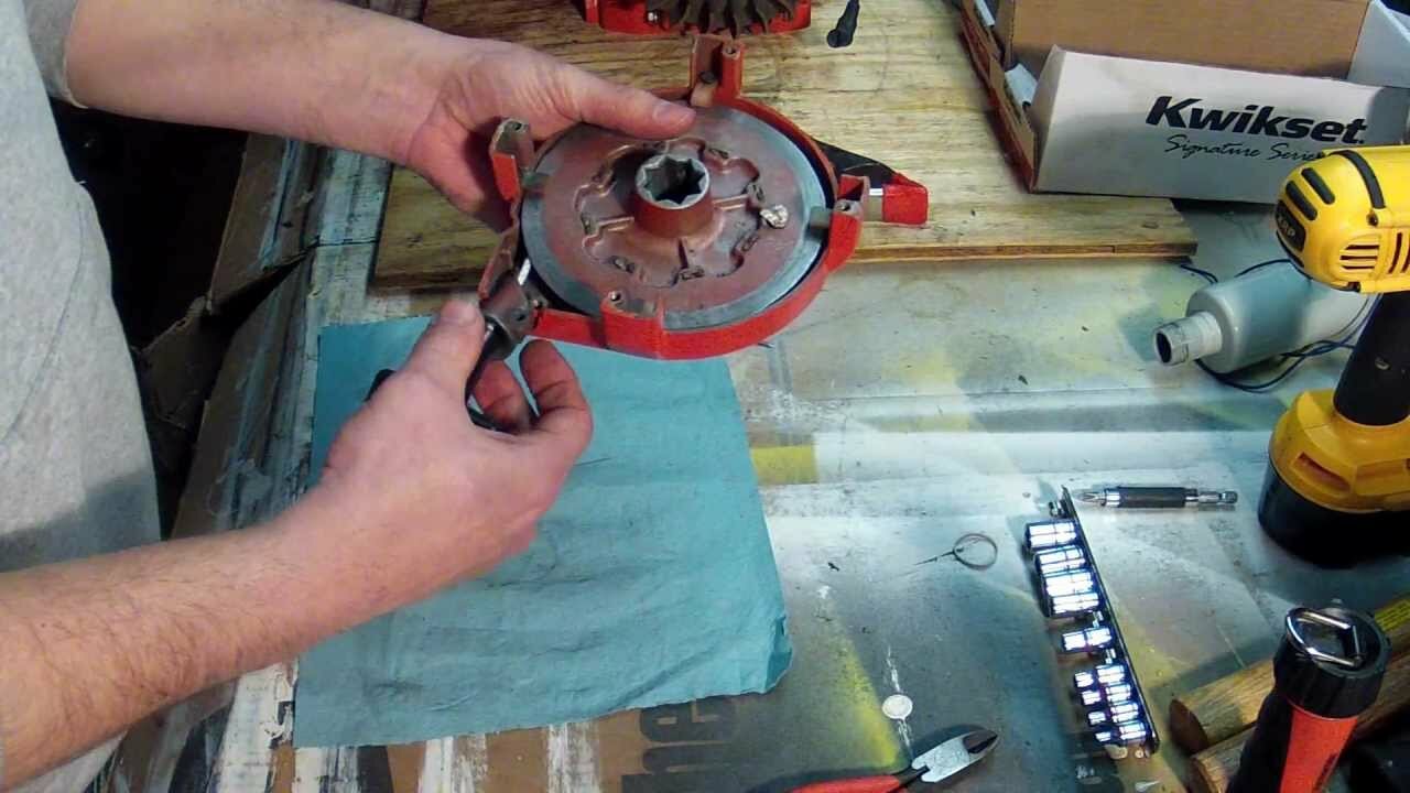сборка стартера хускварна 128р, мотокоса штиль наматывание лески на катушку, храповик стартера бензопилы дружба, сборка стартера хускварны142, деталь