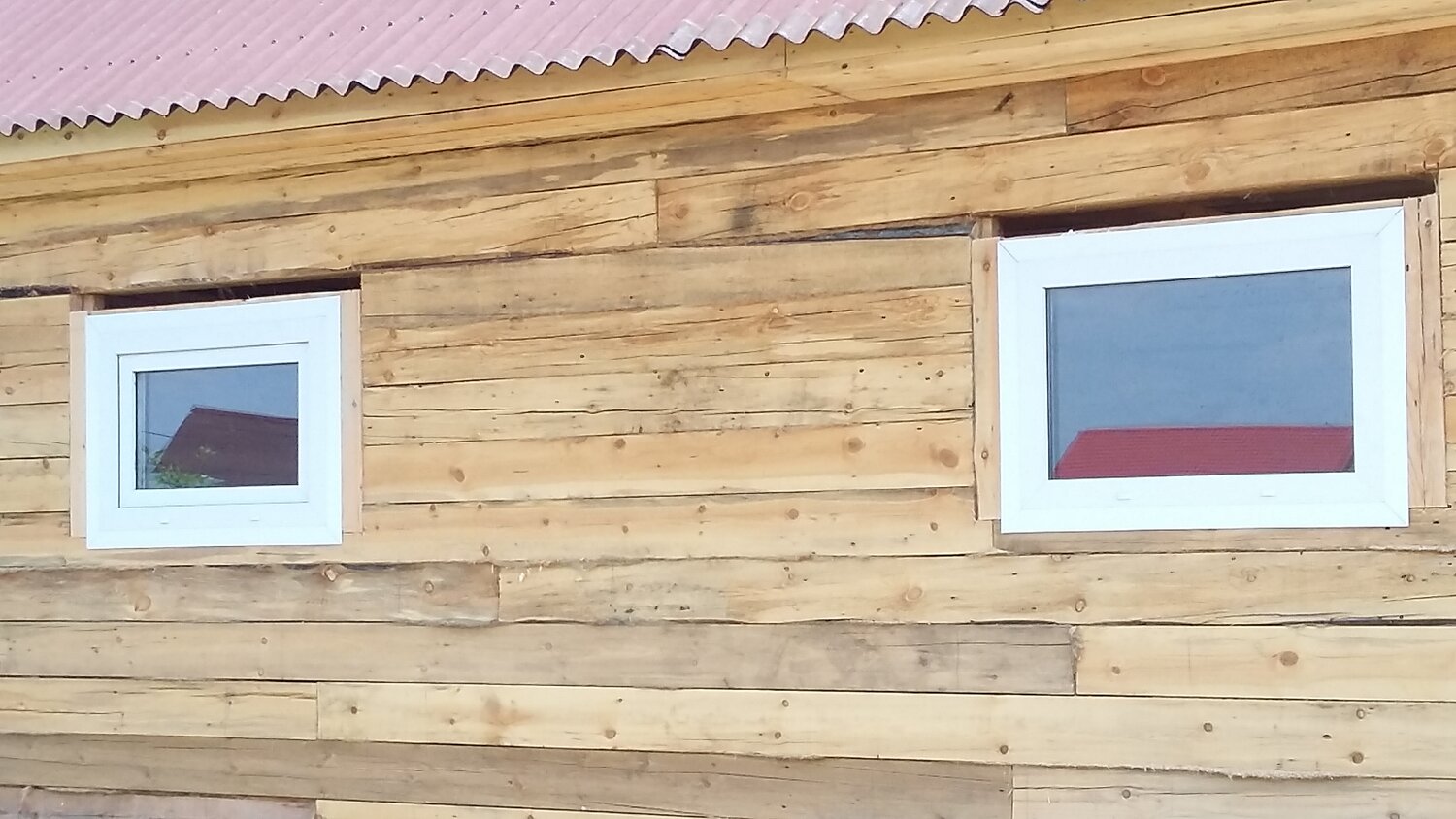 окна, деревянный дом, пластиковое окно в деревянном доме без пены, деревянные окна для дачи, дом