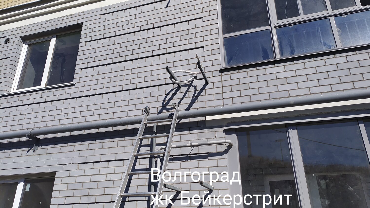 балкон, навесной балкон, окна, здание, многоквартирный дом