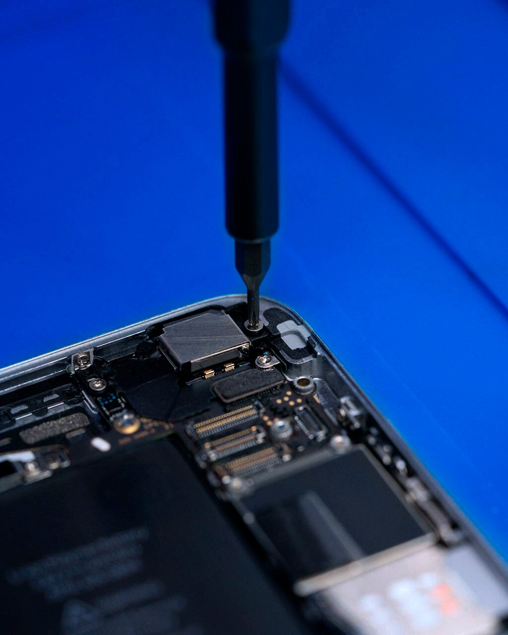 iphone 5 внутри, iphone 7 mic, ifixit iphone, iphone 7 plus короткое замыкание, смартфон