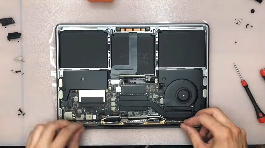 macbook pro a1708 внутри, macbook pro 13 2011 disassembly, macbook pro, macbook a1370 disassembly, macbook pro a1708 hdd
