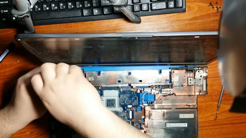 ноутбук, разборка ноутбука compaq presario cq56, разборка, ноутбук собственной сборки, разбор ноутбука acer n15c4