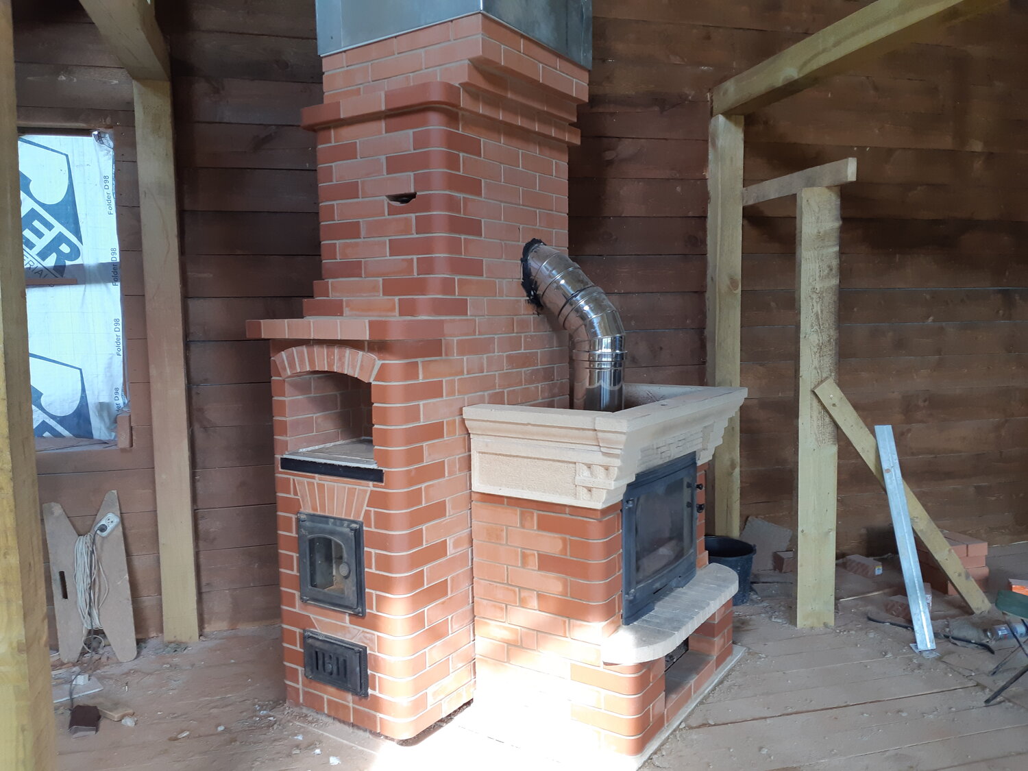 печь из кирпича для дома, кирпичная печь для дома, кирпичная печь, отопительная печь из кирпича, печь из кирпича для дома на дровах