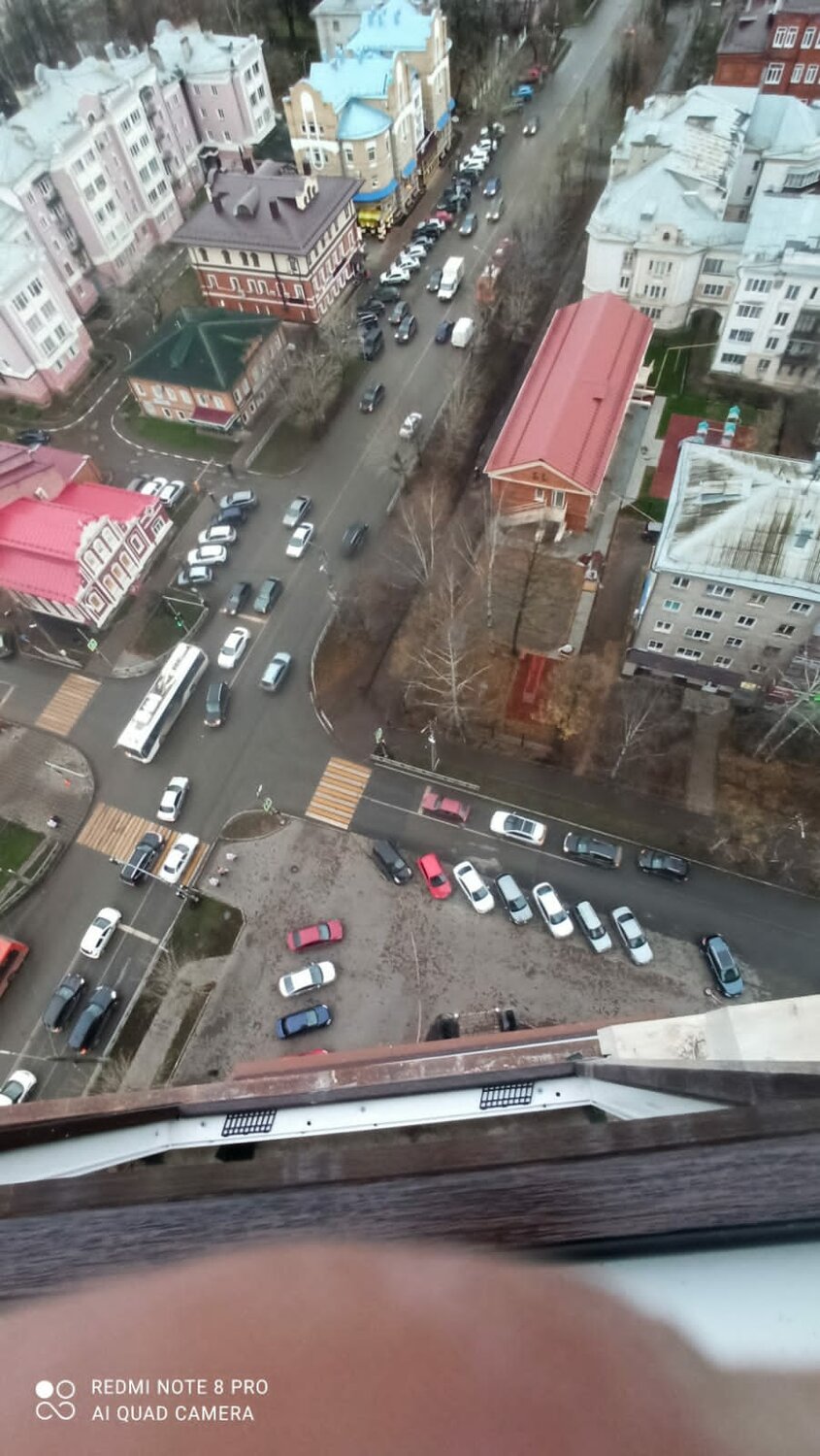 улица, на перекрёстке, мебель, перекресток ленинградская кирова вологда, улица карла маркса перекрыта