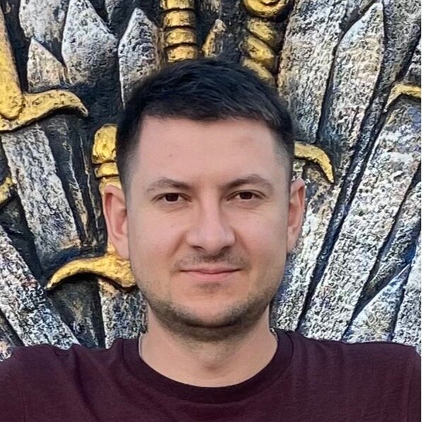 Дмитрий Халманских