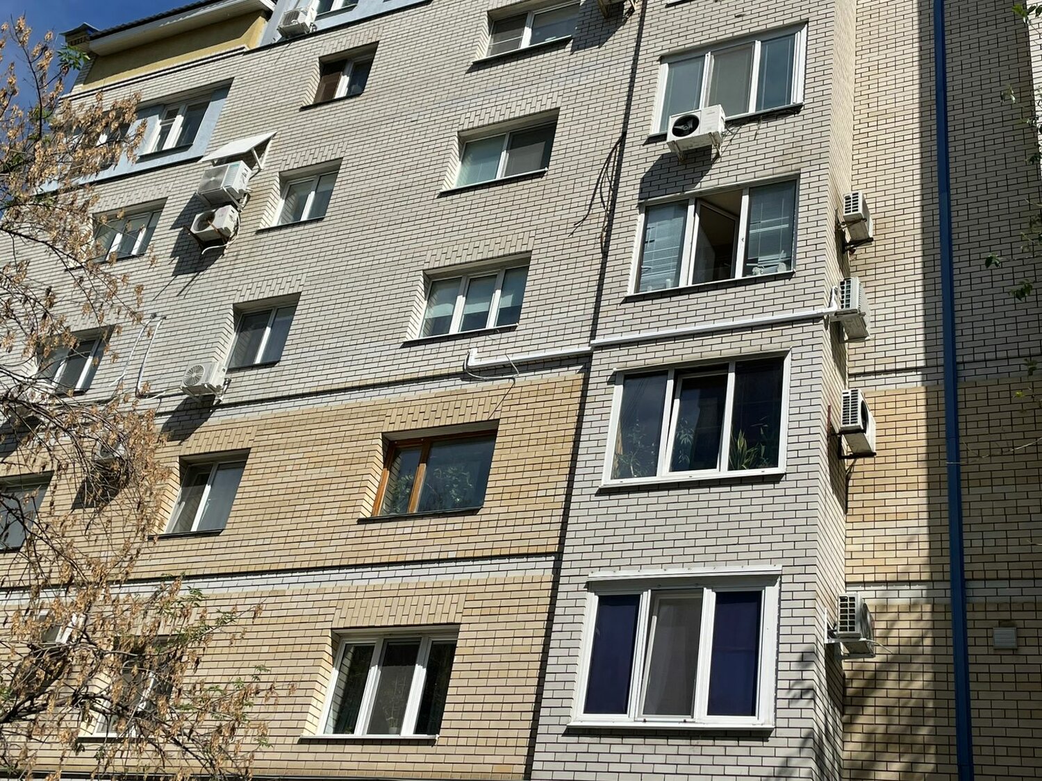 жилой дом, дом в, здание, фасад, многоэтажные дома